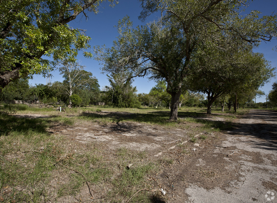 Building Photo - El Camino Real Mobile Home & RV Park