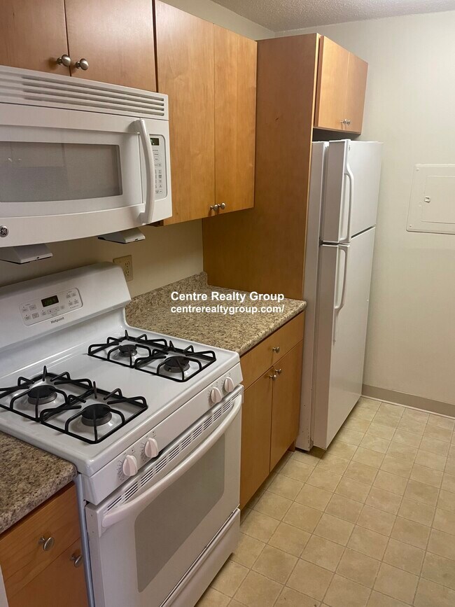 Building Photo - 2261 Washington St