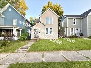 Building Photo - 905 Grace Ave