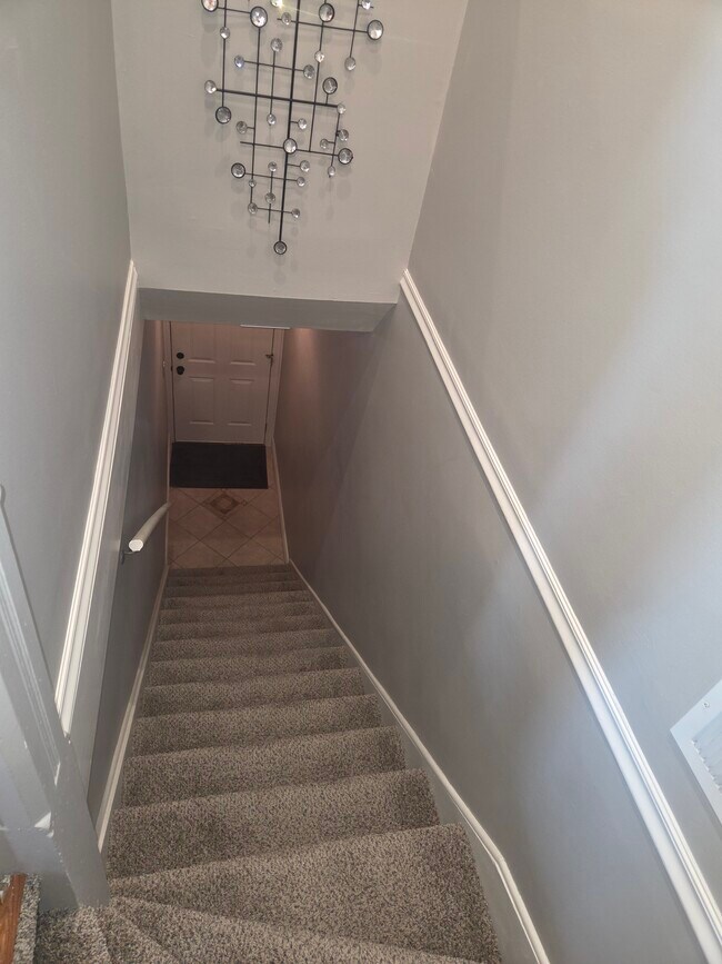 Foto del edificio - 2557 W Superior St