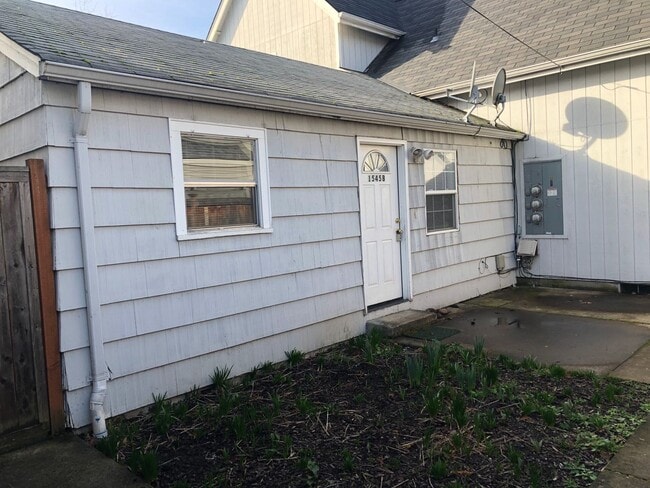 Cute 1 bedroom apartment in a great neighborhood! - Cute 1 bedroom apartment in a great neighborhood!