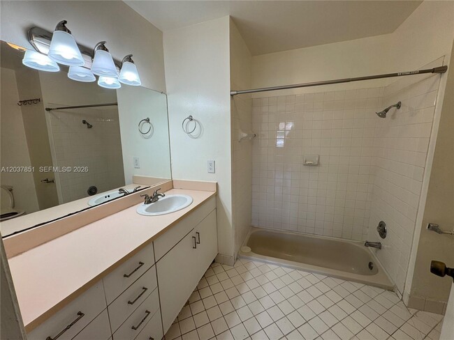 Foto del edificio - 21738 SW 99th Ct