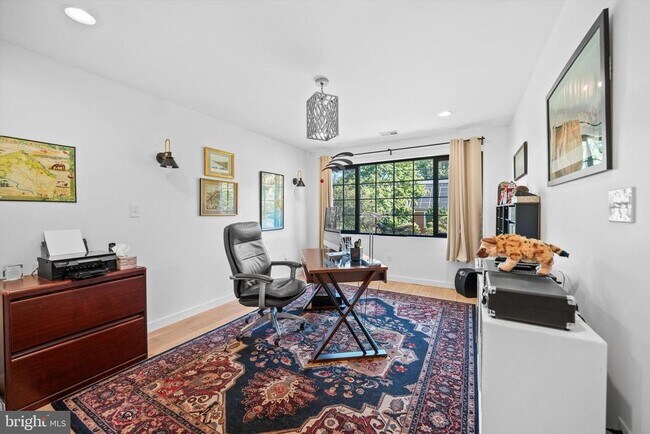 Foto del edificio - 4214 50th St NW