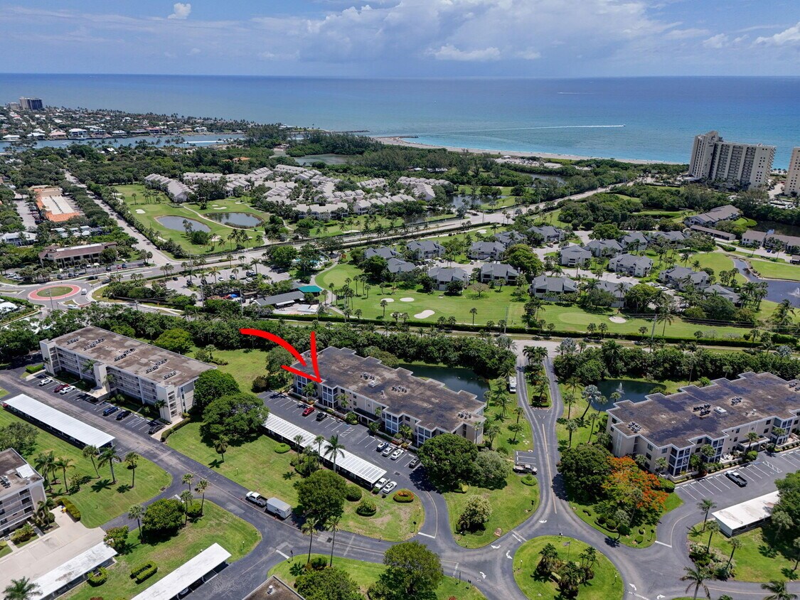 Primary Photo - 300 N Hwy A1A