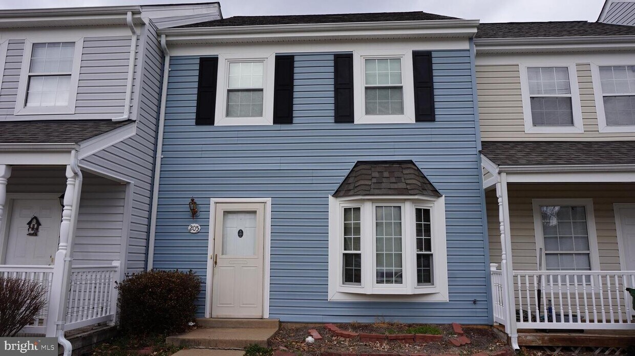 205 Surry Ln, Stafford Courthouse, VA 22556 Townhouse for Rent in
