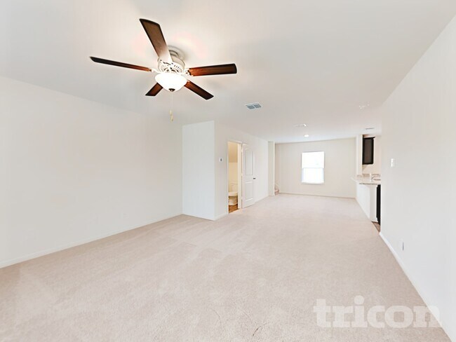 Building Photo - 11750 Davalos Ln