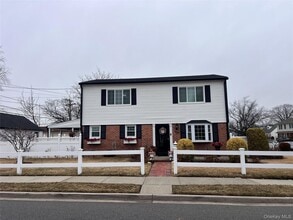 Building Photo - 235 Fieldmere St