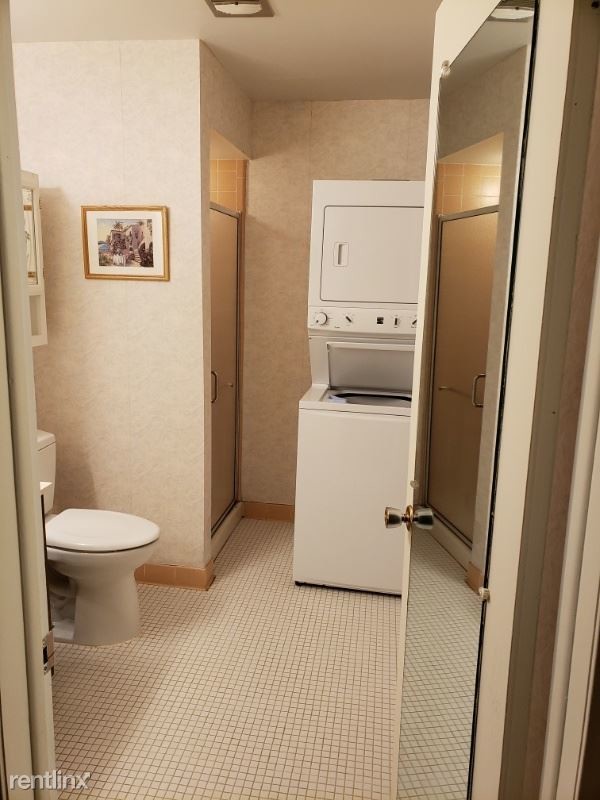Building Photo - 27672 Echo Valley E