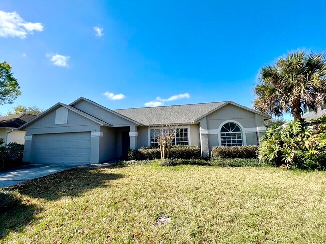 Foto del edificio - 3418 Sterling Lake Cir