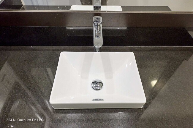 Foto del edificio - Oakhurst 90210 Apartments