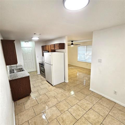 Building Photo - 1810 Wiseman Ave