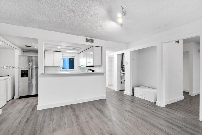 Foto del edificio - 269 NW 7th St