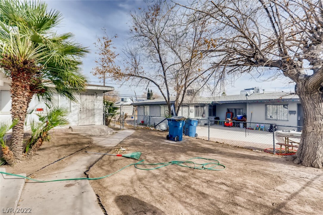 Primary Photo - 300 George Pl