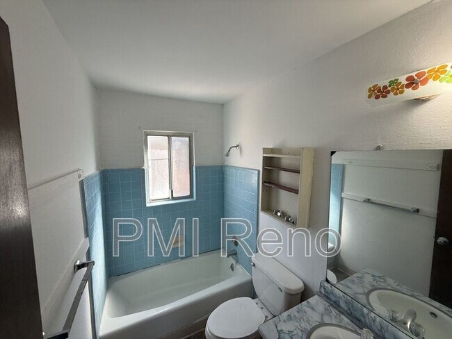 Foto del edificio - 457 Stewart St