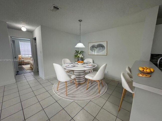 Foto del edificio - 11263 W Atlantic Blvd