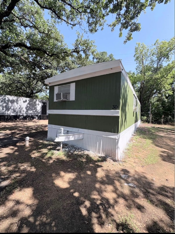 Foto del edificio - 215 Weeks Rd