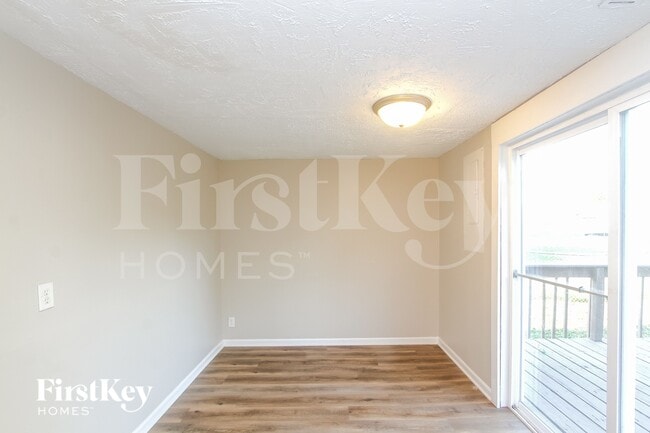 Foto del edificio - 3135 Foltz St