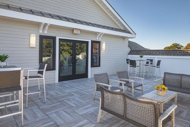 Building Photo - 1000 New York Ave