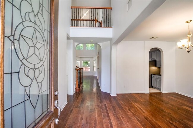 Building Photo - 401 Ridgetop Bend