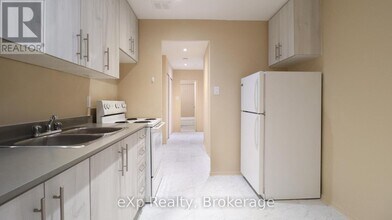 Building Photo - 84 2nd St