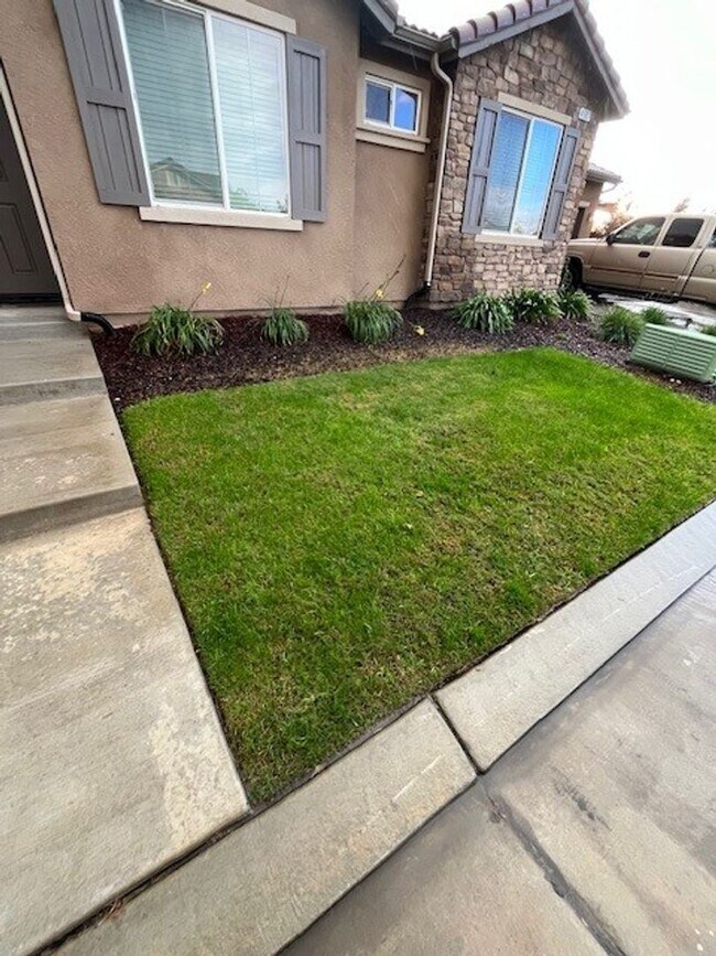 Foto del edificio - Coming Soon!