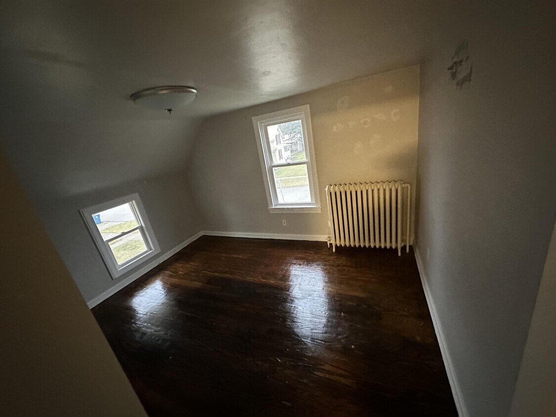 Primary Photo - 603 W North St