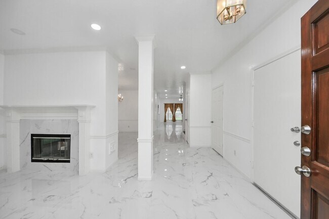 Foto del edificio - 3138 Waters View Dr