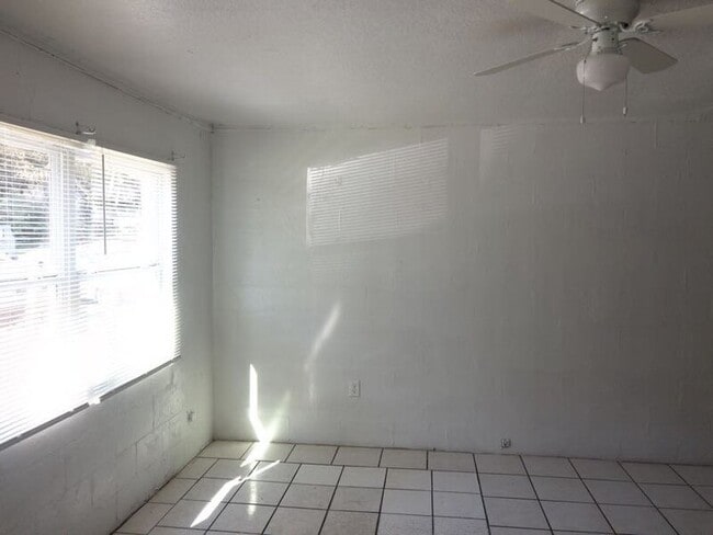 Foto del edificio - 331 E 14th St