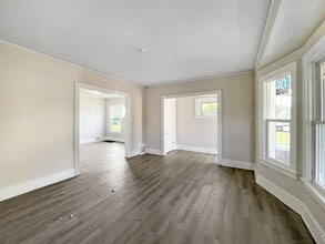 Building Photo - 1427 Calvert Ave