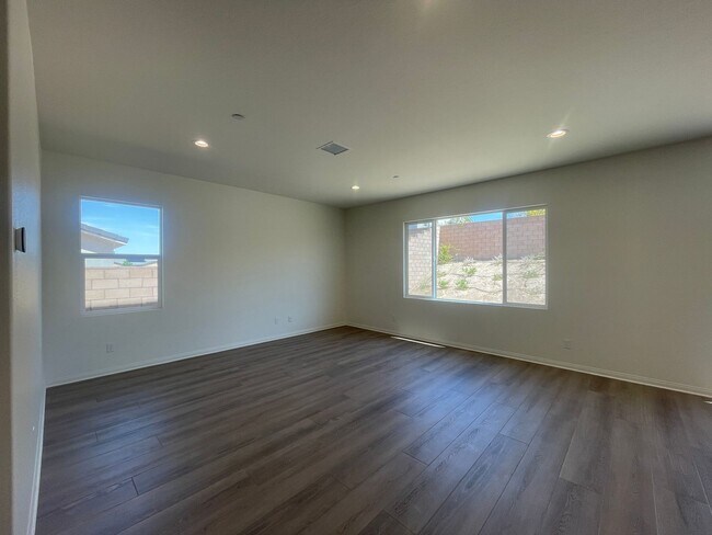 Foto del edificio - Victorville New Construction 5 bedroom!