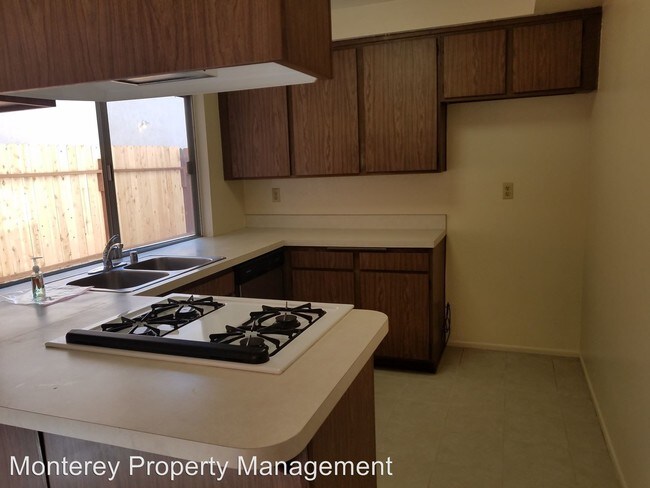 Foto del edificio - 7320 Corsican Dr