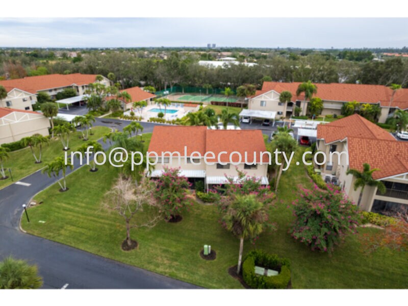 Primary Photo - Convenient South Fort Myers Location-furni...