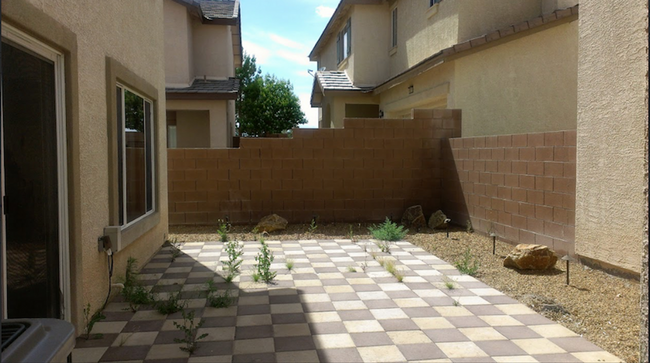 Foto del edificio - IN GATED COMMUNITY - 3 BED 2 CAR GARAGE 2 ...