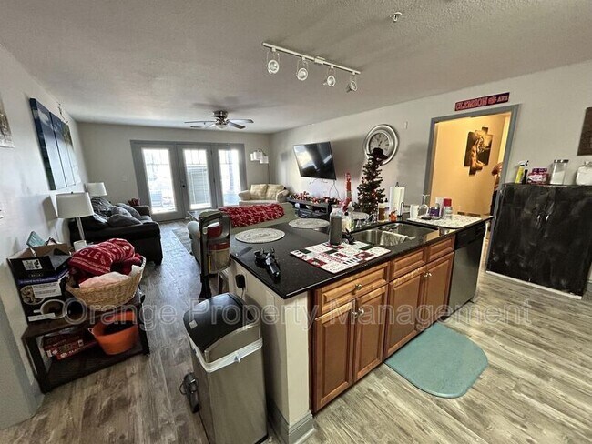 Foto del edificio - 1611 Muscovy Wy