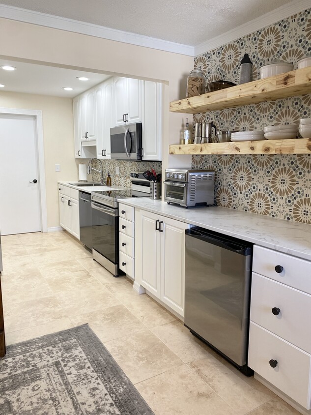 Primary Photo - 6248 Gretna Green Ct
