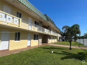 Building Photo - 505 NW 177th St