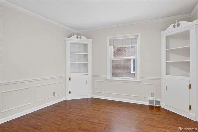 Building Photo - 13336 Balfour Ave