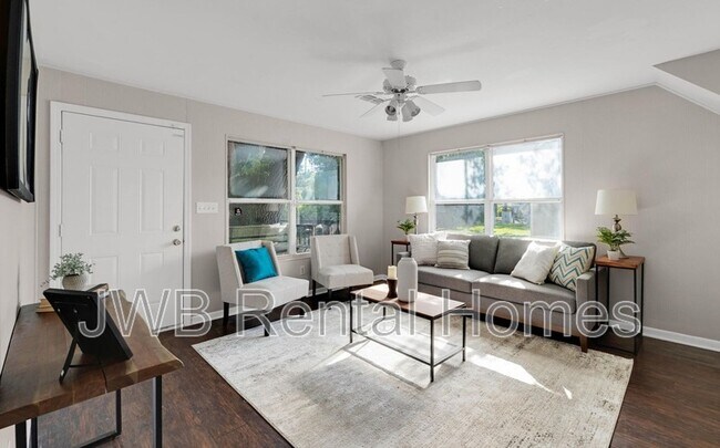 Foto del edificio - 472 W 66th St