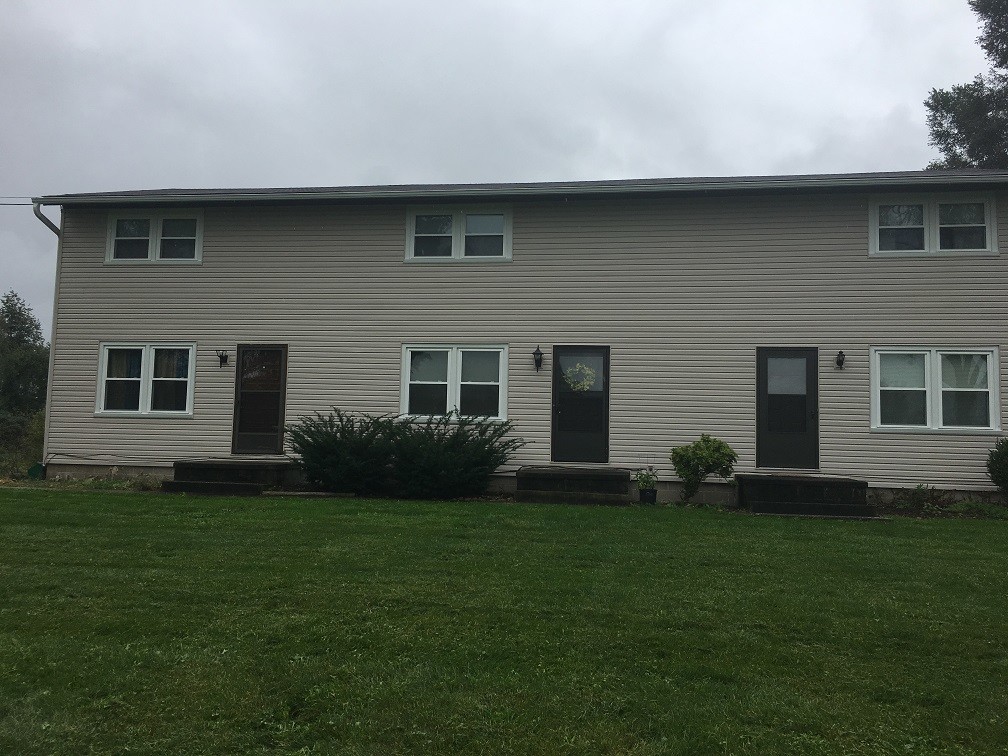 1286 Smith Kramer St NE, Hartville, OH 44632 Townhome Rentals in