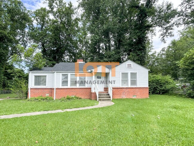 Building Photo - 15 Lynhurst Dr