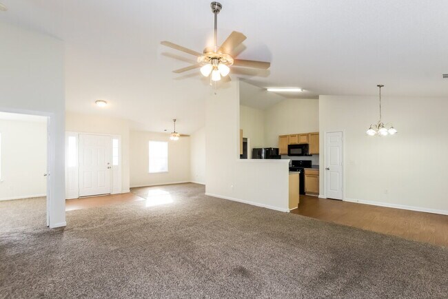 Building Photo - 4102 Hunters Trail Dr