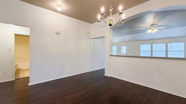 Foto del edificio - 1213 Maple Terrace Dr