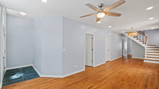 Photo - 1702 W Superior St Apartments