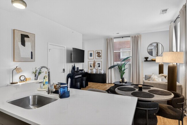 Foto del edificio - 1424 N Park Pl