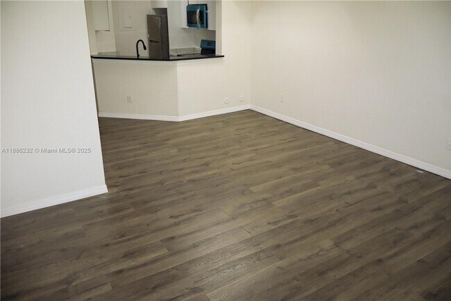 Building Photo - 711 SW 148th Ave