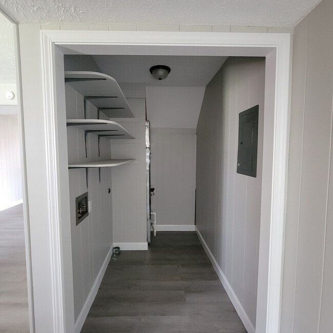 Building Photo - Rosedale Apartments