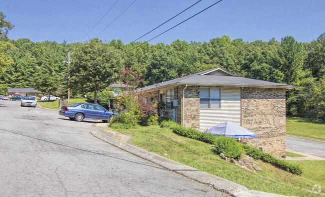 Building Photo - Oak Manor Apartments