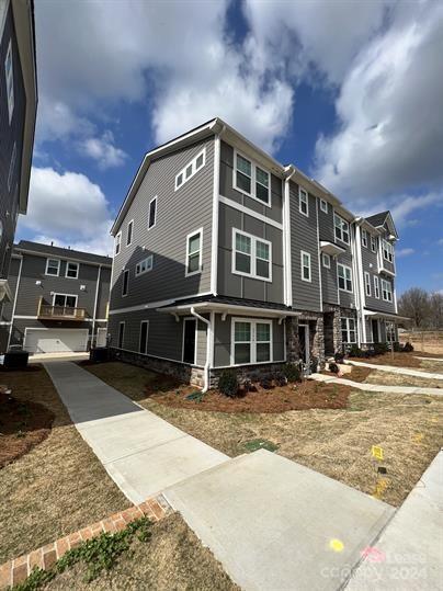 Foto principal - 3754 Memorial Pkwy