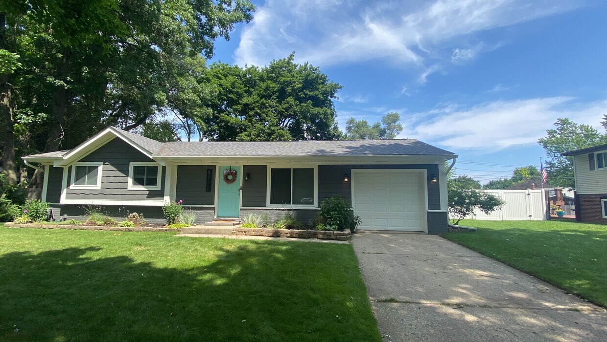 Primary Photo - 8712 Ringwood Dr