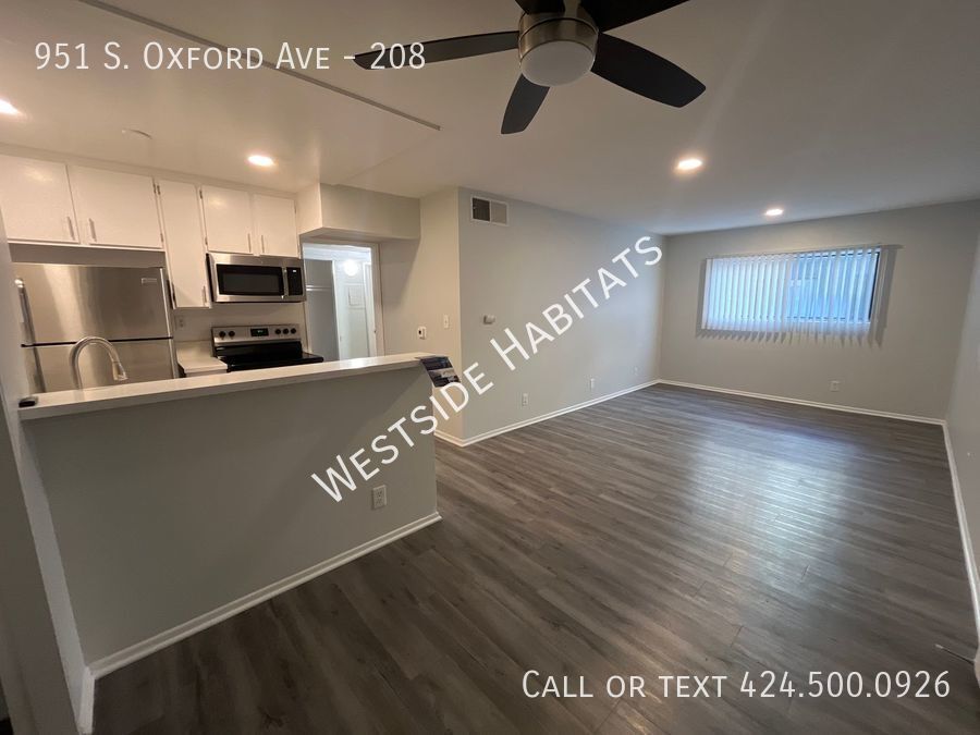Primary Photo - 951 Oxford - Gorgeous, fully renovated bui...